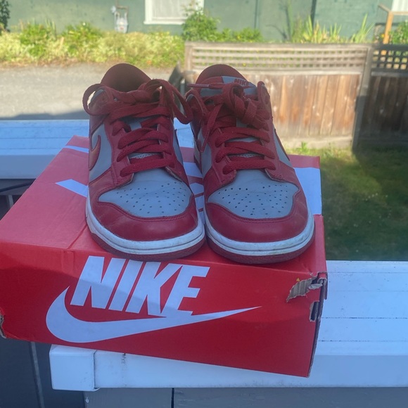 Retro Medium Grey Varsity Red UNLV (2021) - Picture 2 of 3